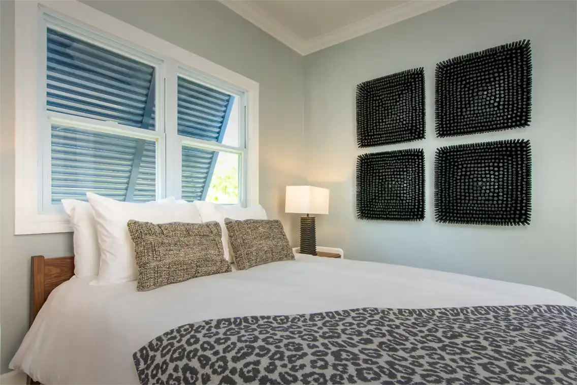 22 Freeport - Image 20