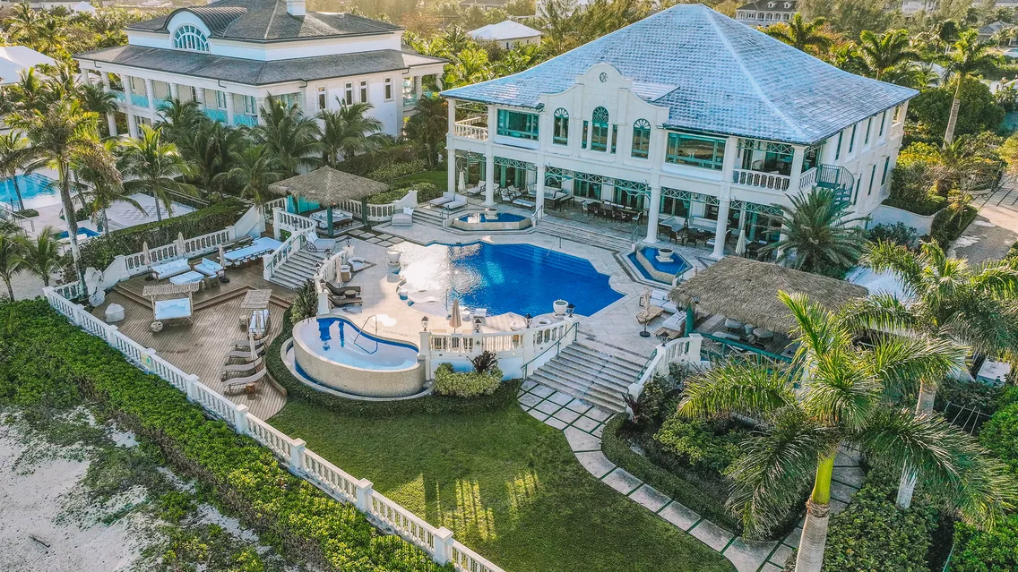 Villa C & B by The Sea - Image 2